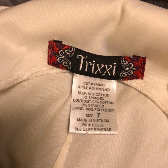 Dress - Picture 5 of 5